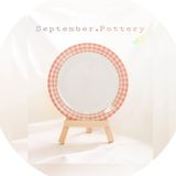 Tiệm Gốm Tháng Chín